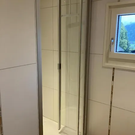 Im Toggi Mit Blick Auf Berge *